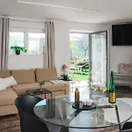 Wachaulodge Apartament *